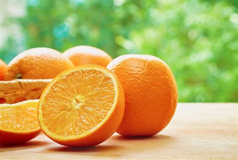 laranja é uma cor ou uma fruta